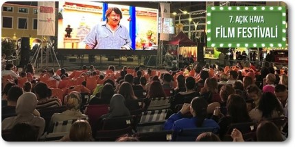 Bulvar AVM’nin Açık Hava Sinema Günlerine Yoğun İlgi 